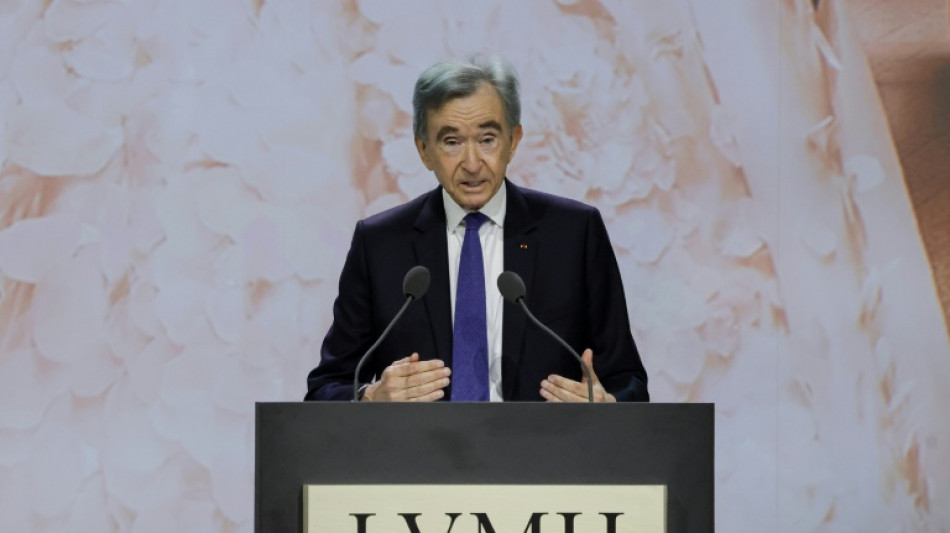 Succession de Bernard Arnault: "On reparlera de tout &ccedil;a dans 7-8 ans", lance le PDG de LVMH&nbsp;devant les actionnaires