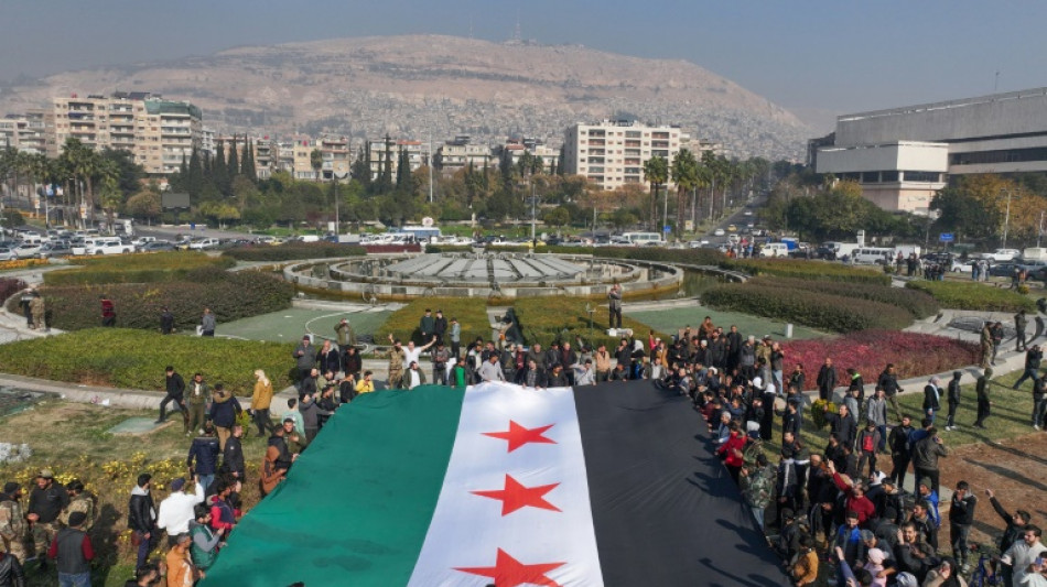 Escenas de j&uacute;bilo en Damasco tras la ca&iacute;da de Al Asad