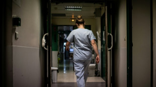 Les infirmi&egrave;res en premi&egrave;re ligne face aux difficult&eacute;s d'acc&egrave;s aux soins