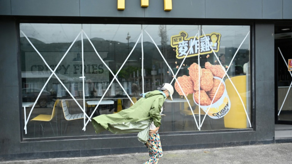 Supertif&oacute;n Saola amenaza el sur de China y paraliza grandes ciudades