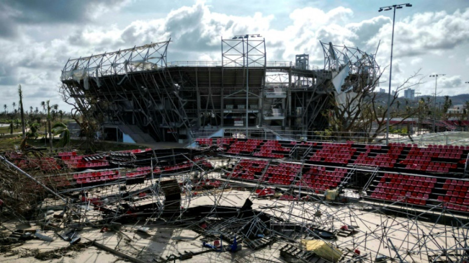 Aumentan a 39 los muertos por el hurac&aacute;n Otis en M&eacute;xico