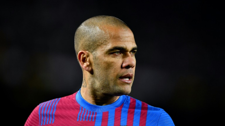 Fu&szlig;ballstar Dani Alves wegen Vorwurfs sexueller N&ouml;tigung in Spanien in U-Haft