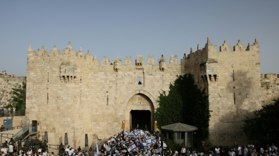 Marcha nacionalista em Jerusal&eacute;m &eacute; marcada por tumulto e insultos